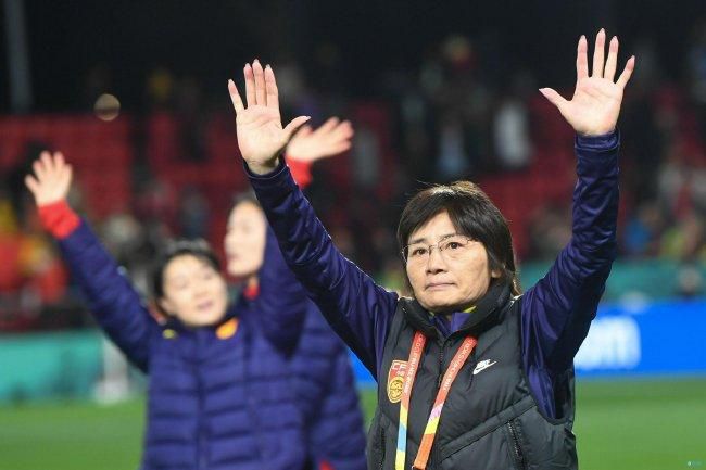 小萝莉被出汁水